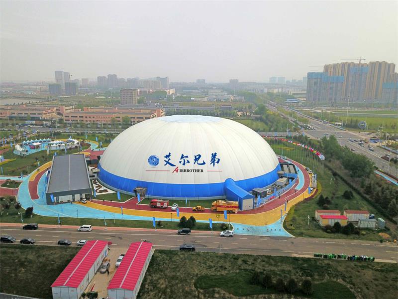 現在比較流行的氣膜館是采用什么樣的方式建造的？